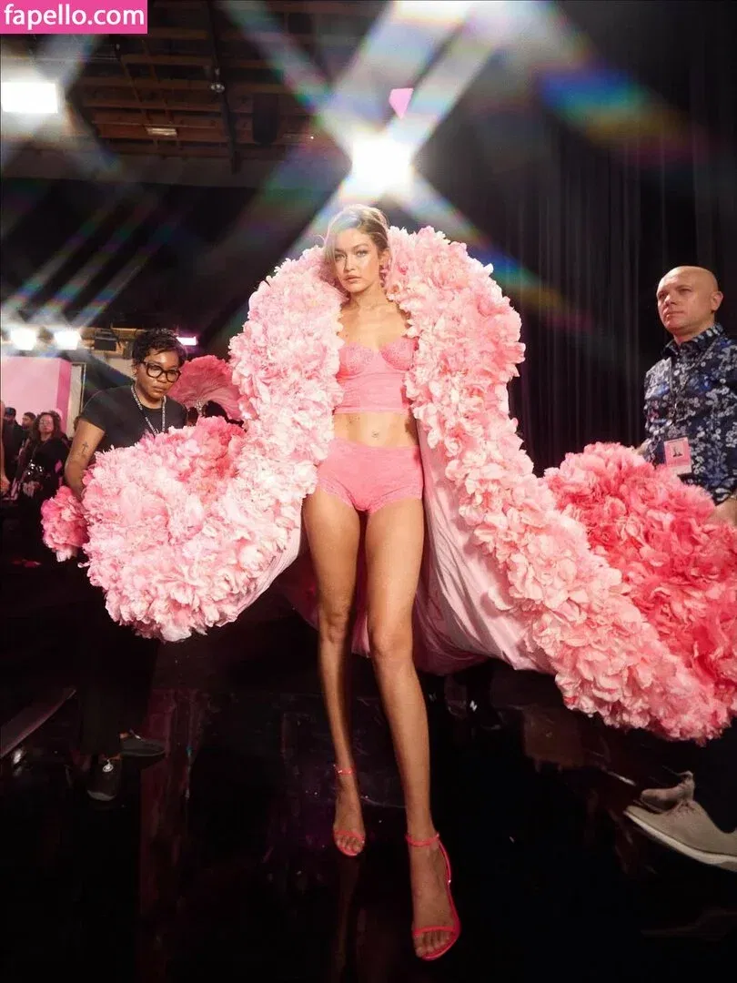 Gigi Hadid Onlyfans Photo Gallery 