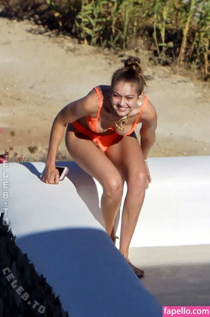 Gigi Hadid Onlyfans Photo Gallery 