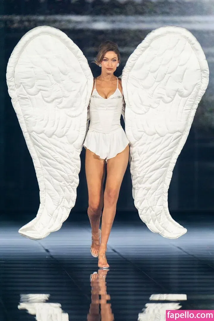 Gigi Hadid Onlyfans Photo Gallery 