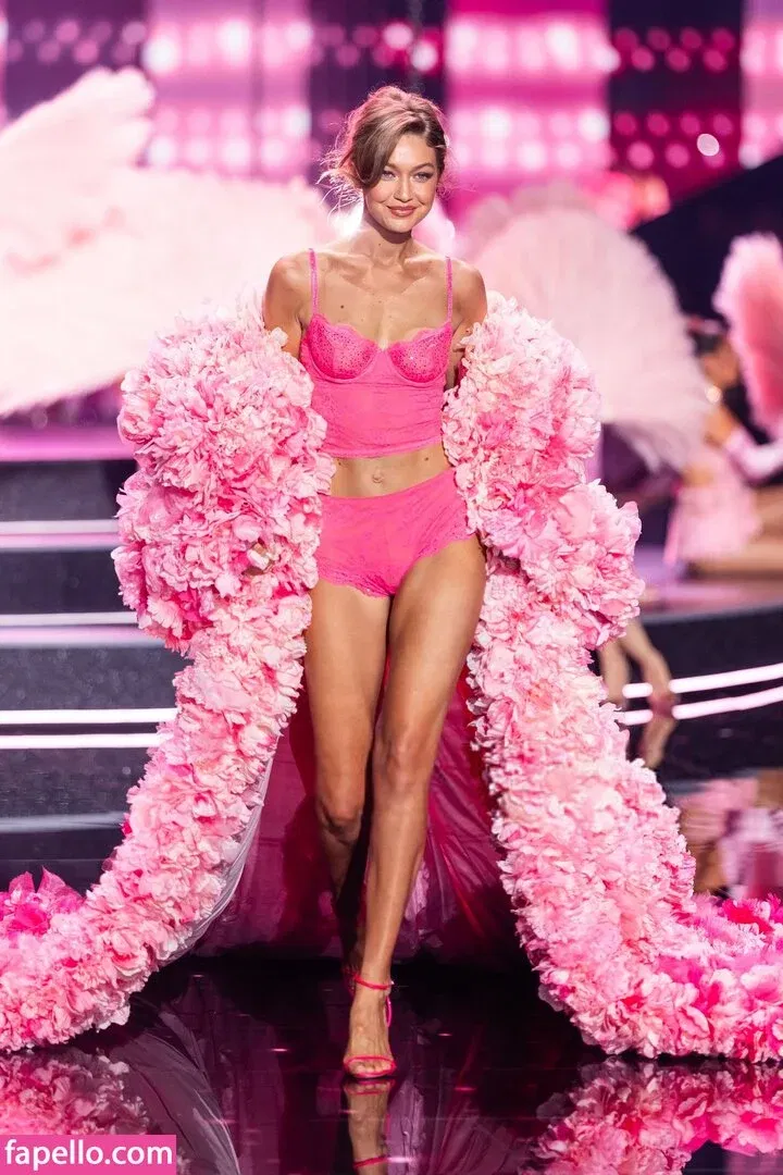 Gigi Hadid Onlyfans Photo Gallery 