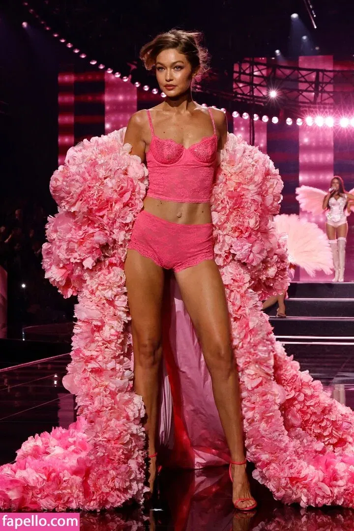 Gigi Hadid Onlyfans Photo Gallery 