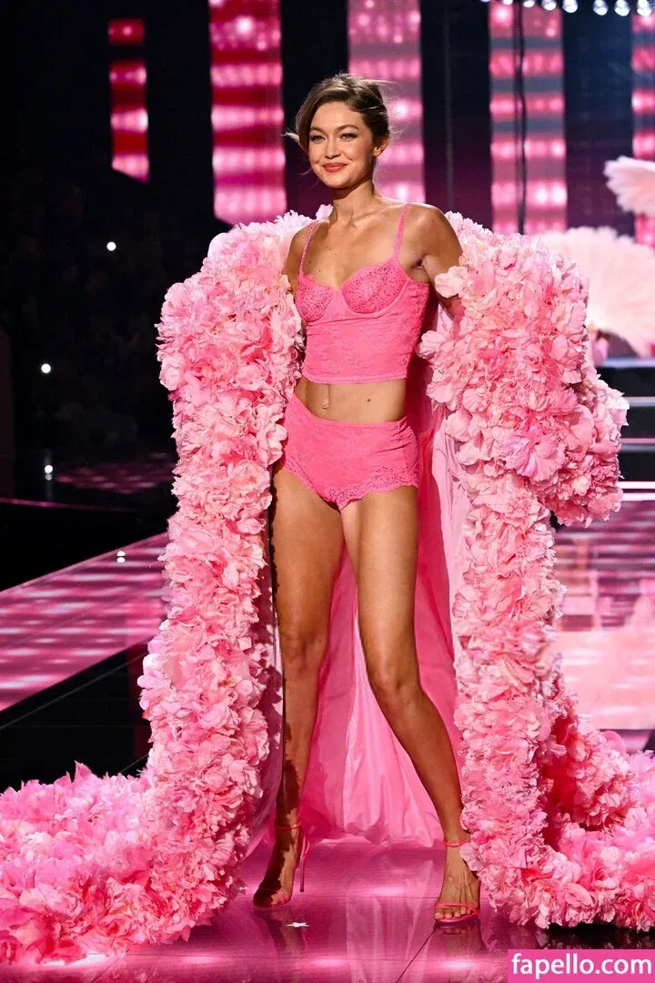 Gigi Hadid Onlyfans Photo Gallery 