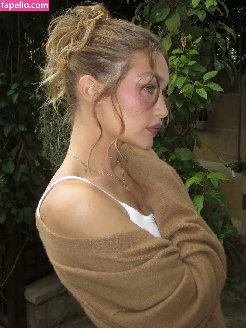 Gigi Hadid Onlyfans Photo Gallery 