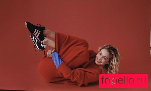 Gigi Hadid Nude Onlyfans Photo 418