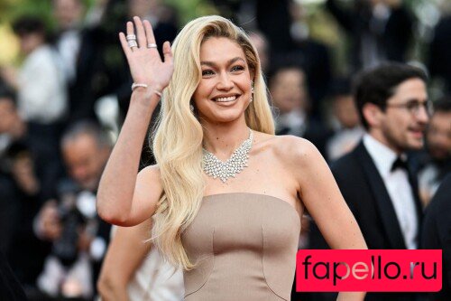 Gigi Hadid Nude Onlyfans Photo 108