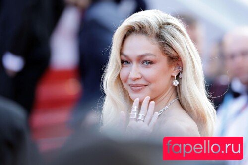 Gigi Hadid Nude Onlyfans Photo 109