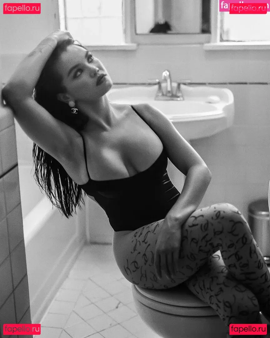 Paris Berelc Onlyfans Photo Gallery 