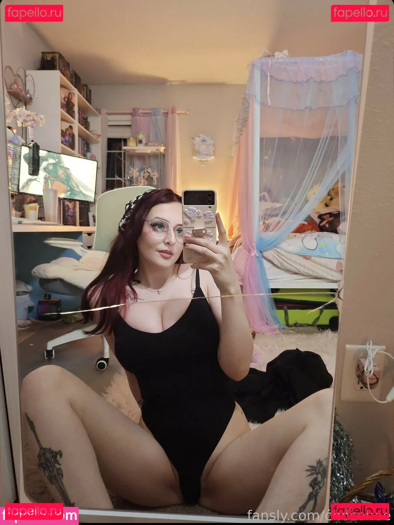 Chocohoee Kwehzy Onlyfans Photo Gallery 