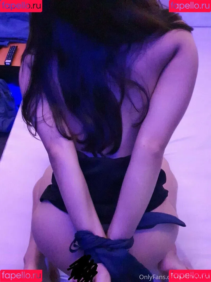 anyahana Onlyfans Photo Gallery 