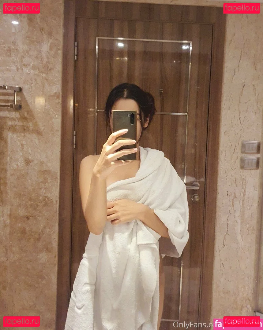 anyahana Onlyfans Photo Gallery 