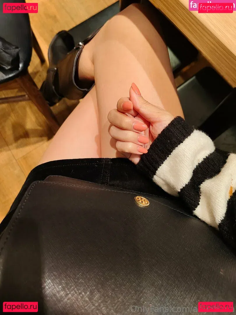 anyahana Onlyfans Photo Gallery 