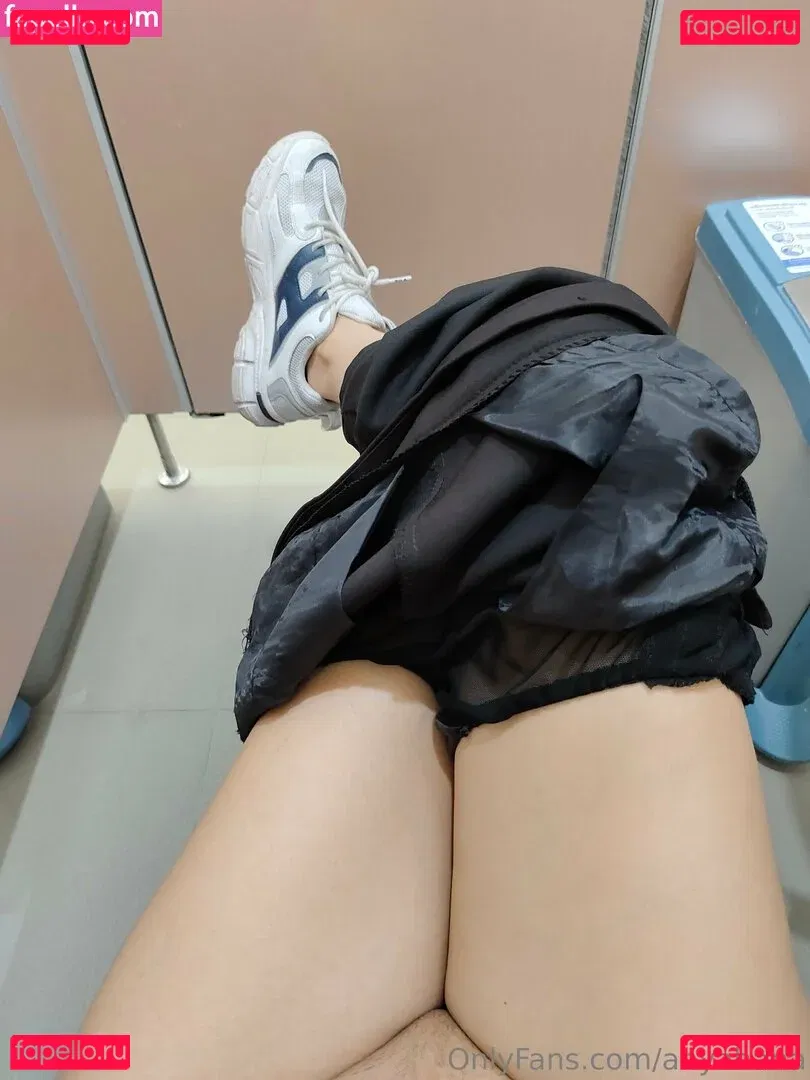 anyahana Onlyfans Photo Gallery 