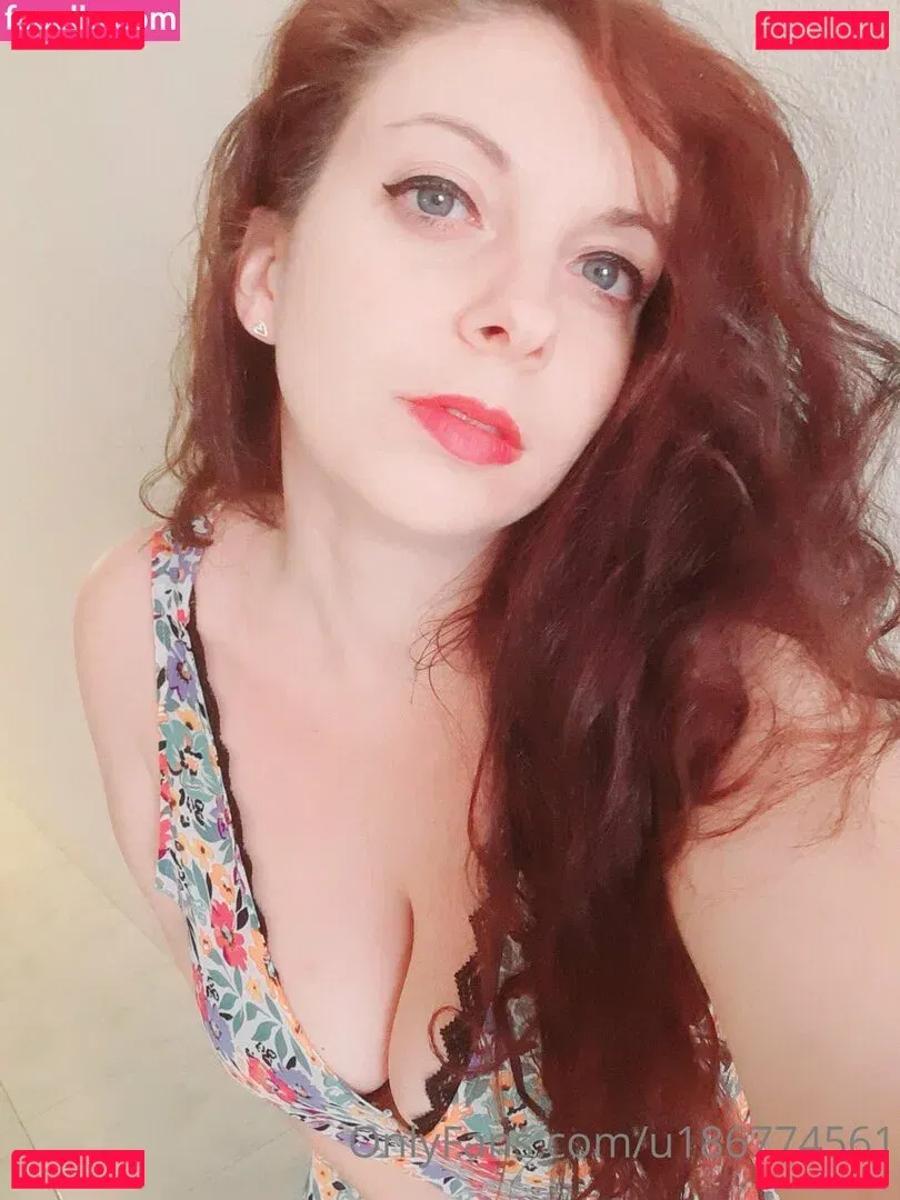 u186774561 Onlyfans Photo Gallery 