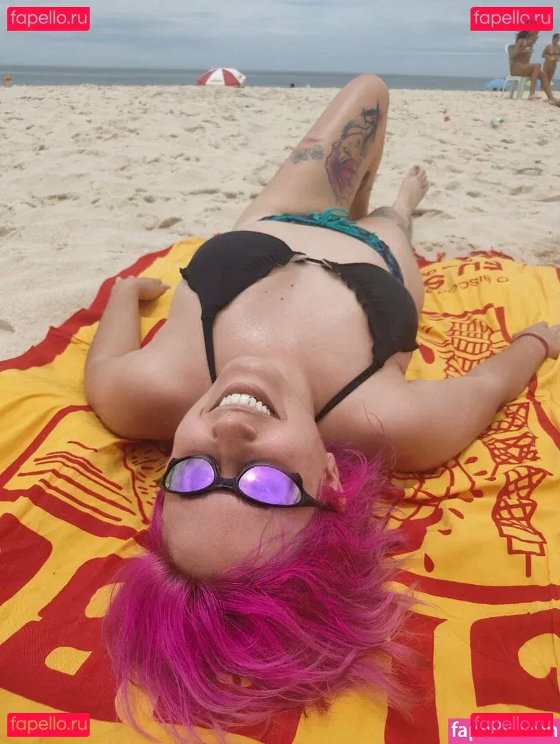 SassNessie Onlyfans Photo Gallery 