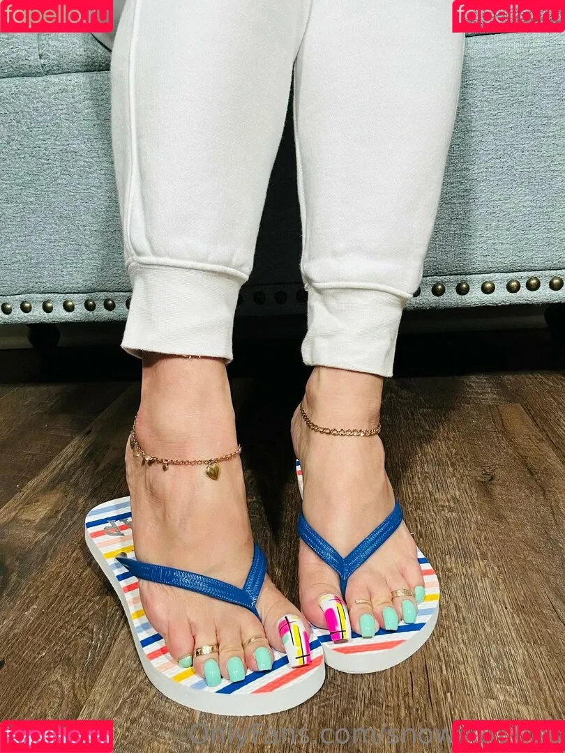 snowyarches Onlyfans Photo Gallery 