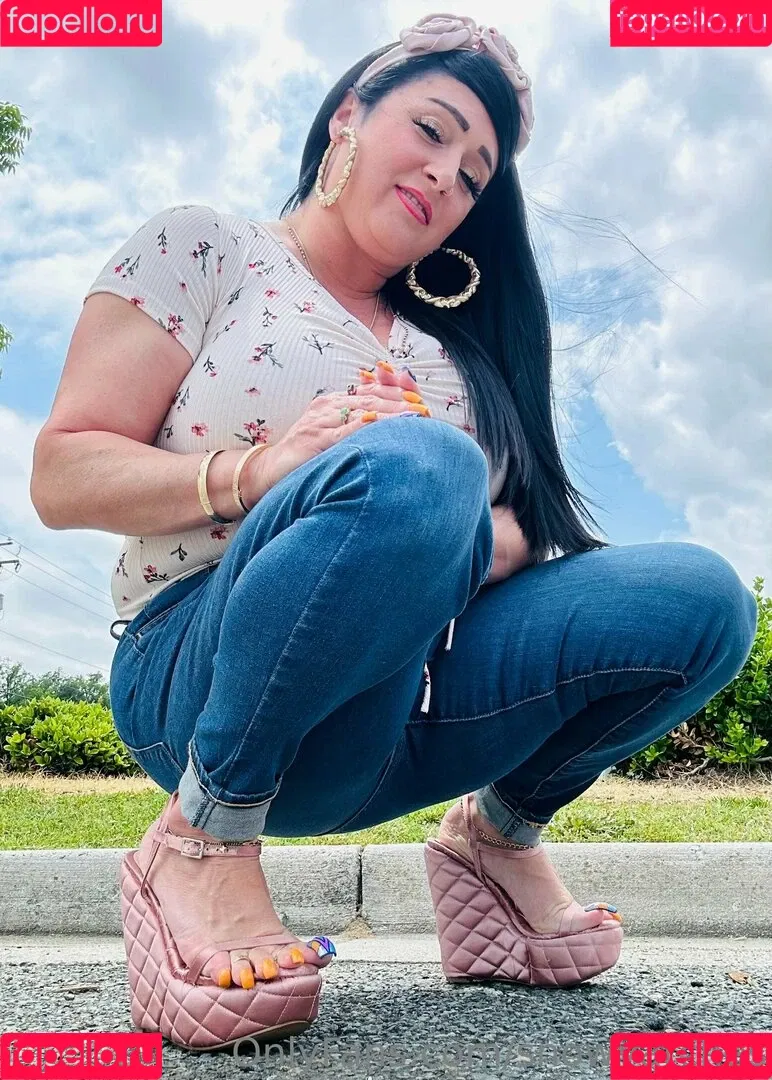 snowyarches Onlyfans Photo Gallery 