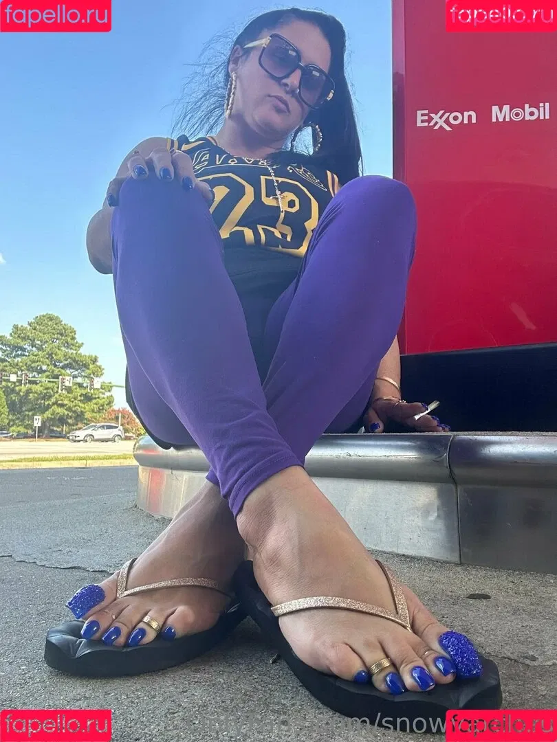 snowyarches Onlyfans Photo Gallery 