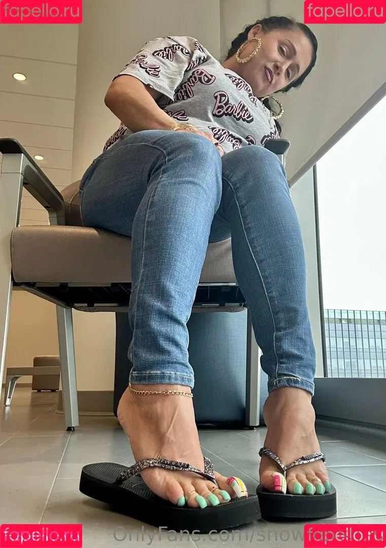 snowyarches Onlyfans Photo Gallery 