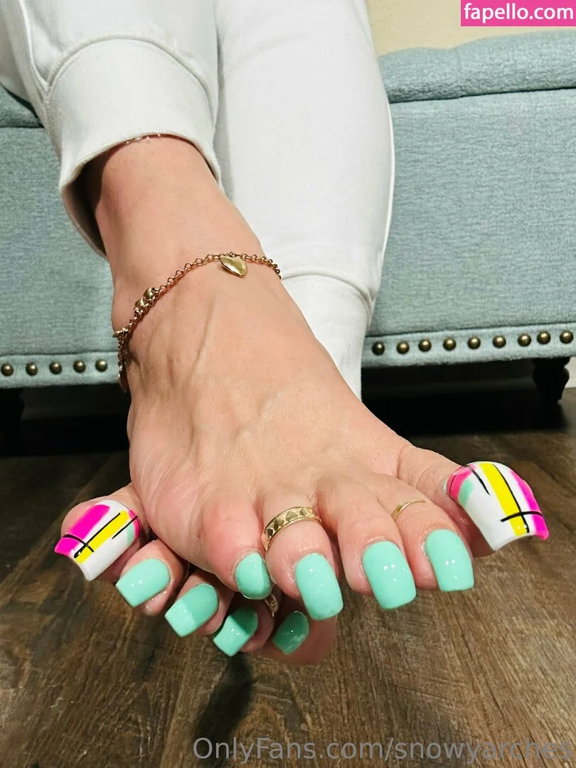 snowyarches Onlyfans Photo Gallery 