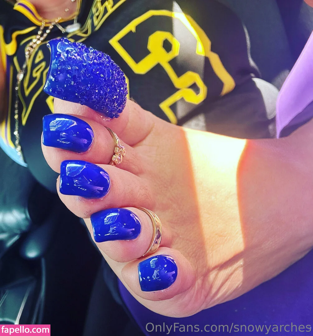 snowyarches Onlyfans Photo Gallery 