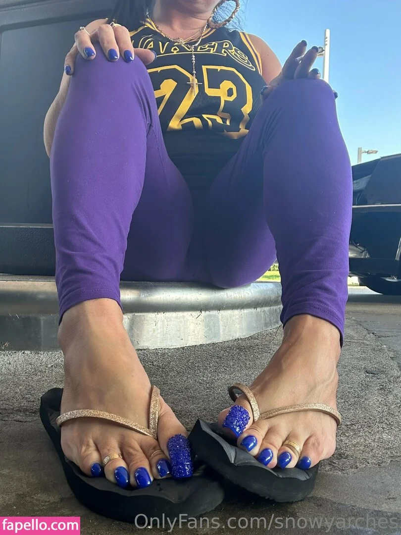 snowyarches Onlyfans Photo Gallery 