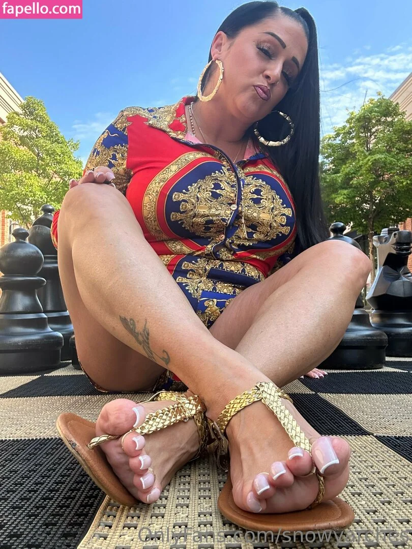 snowyarches Onlyfans Photo Gallery 