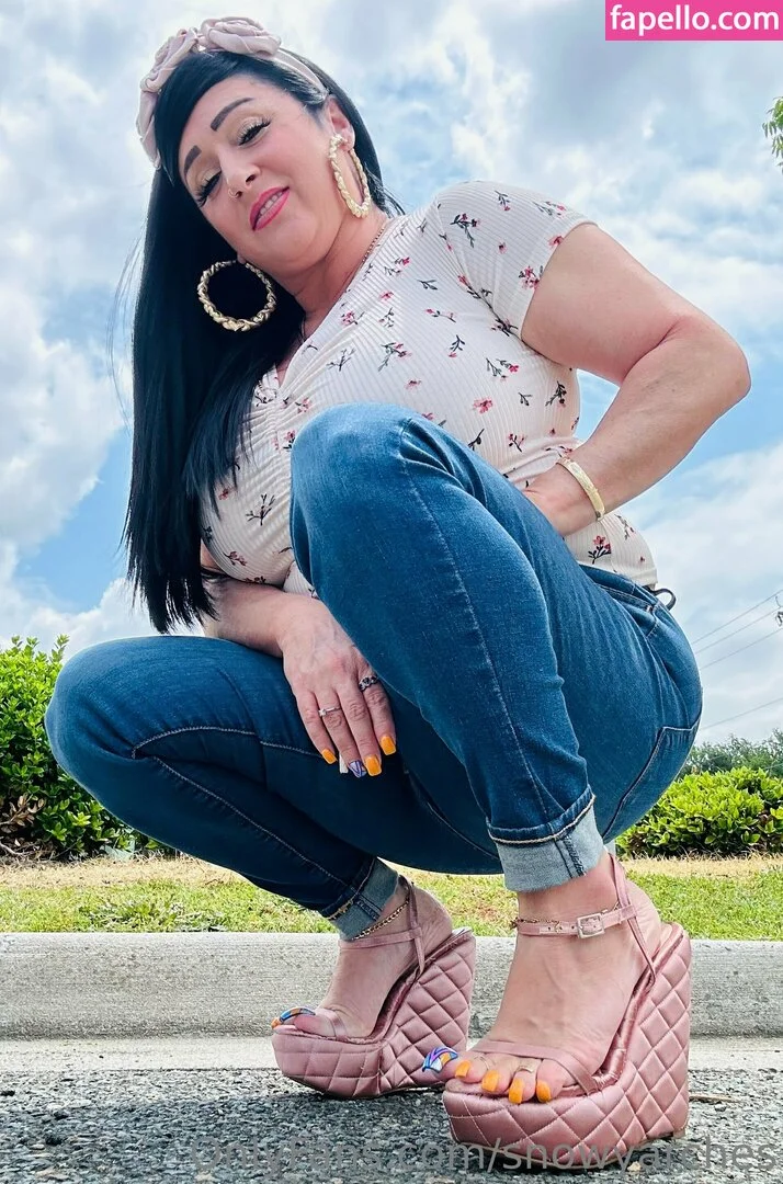 snowyarches Onlyfans Photo Gallery 