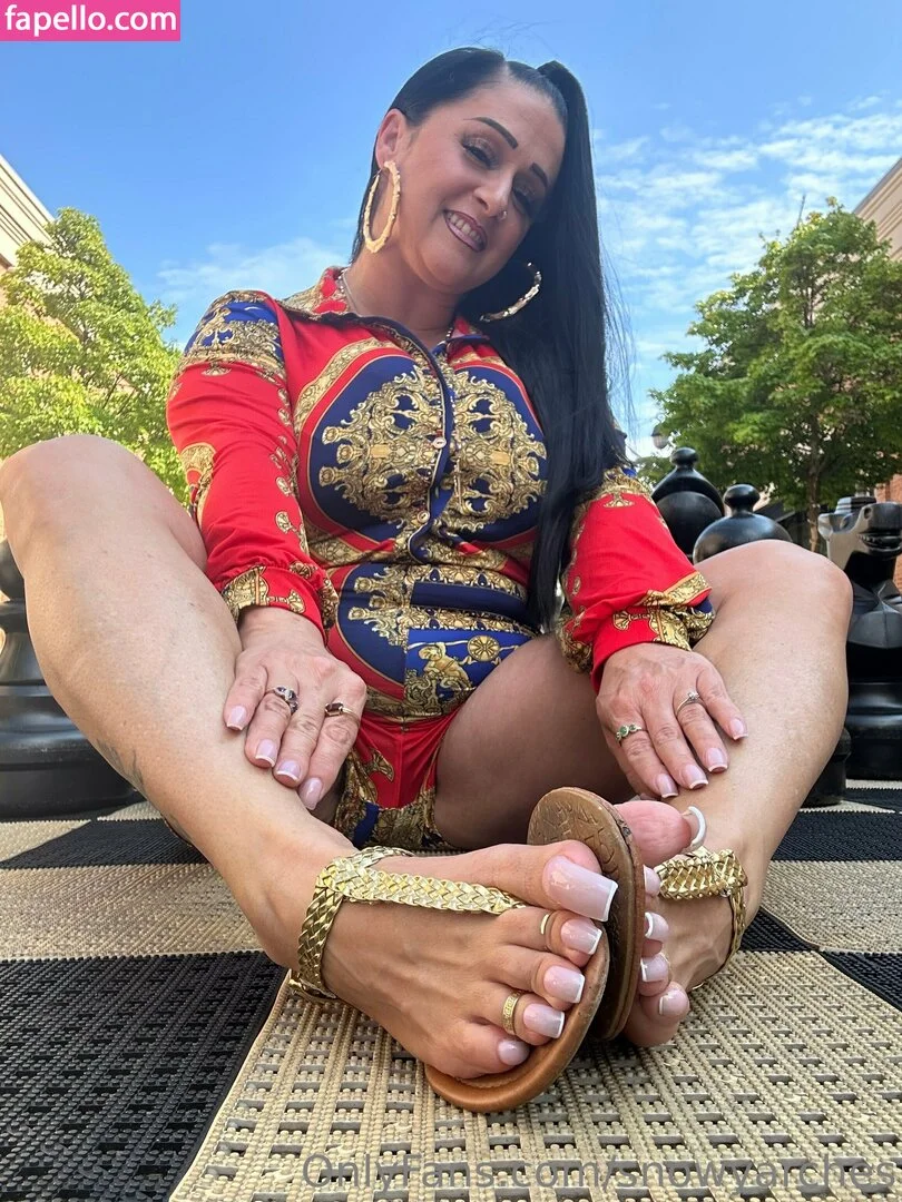 snowyarches Onlyfans Photo Gallery 