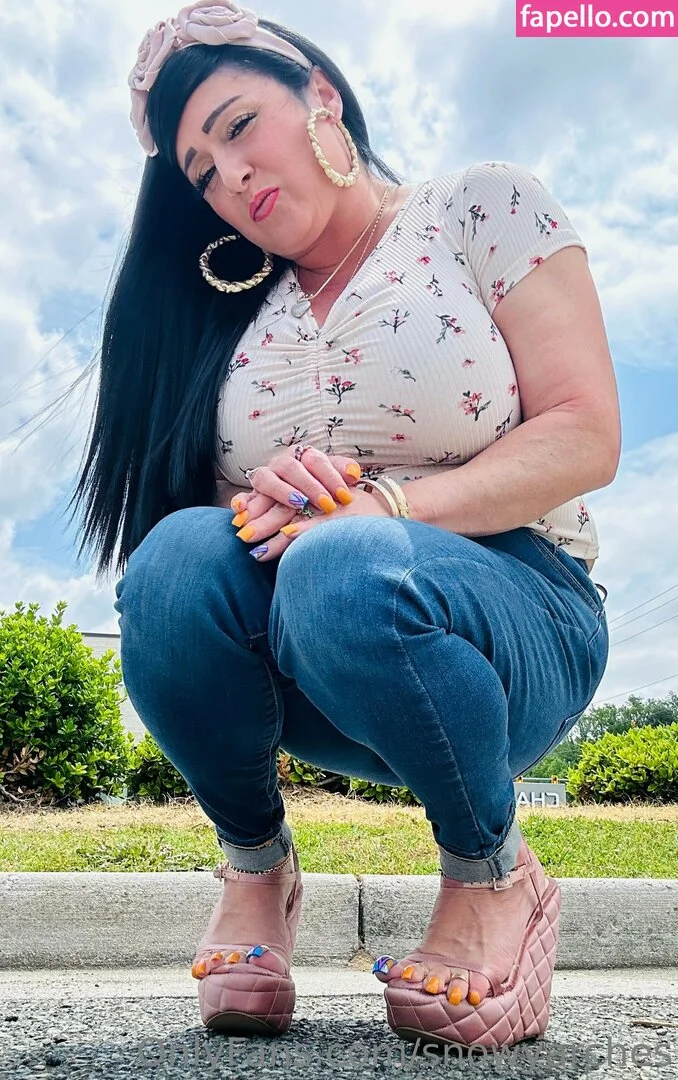 snowyarches Onlyfans Photo Gallery 