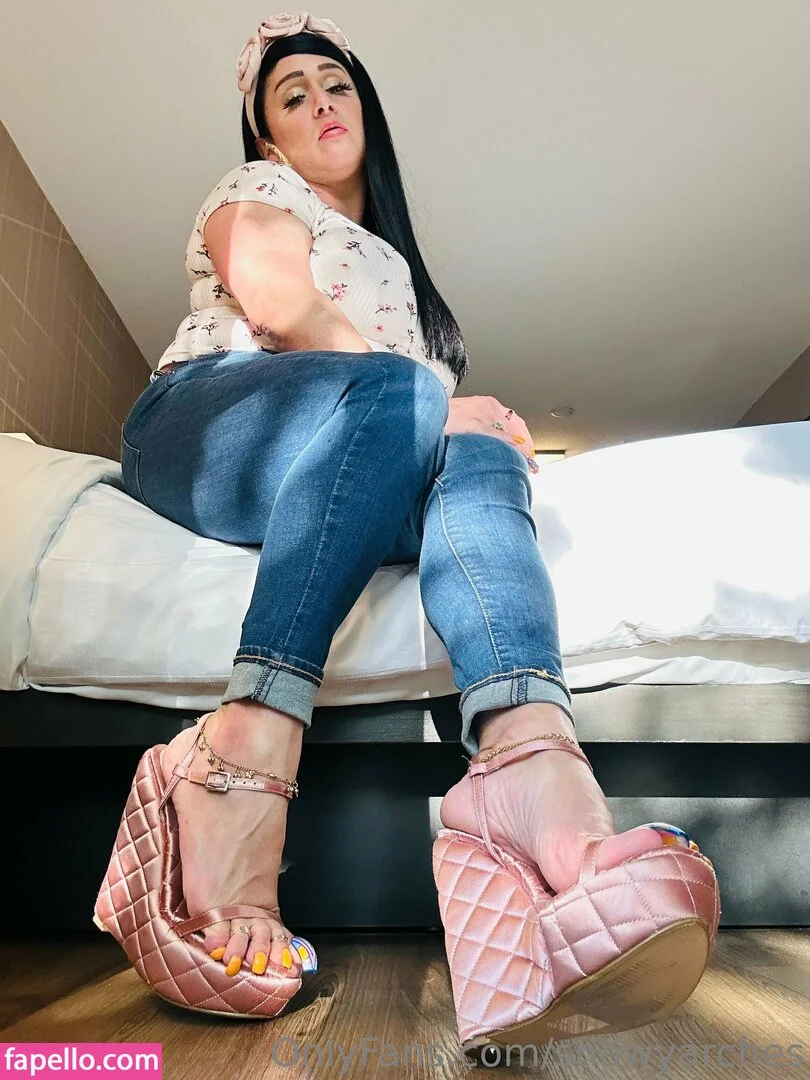 snowyarches Onlyfans Photo Gallery 