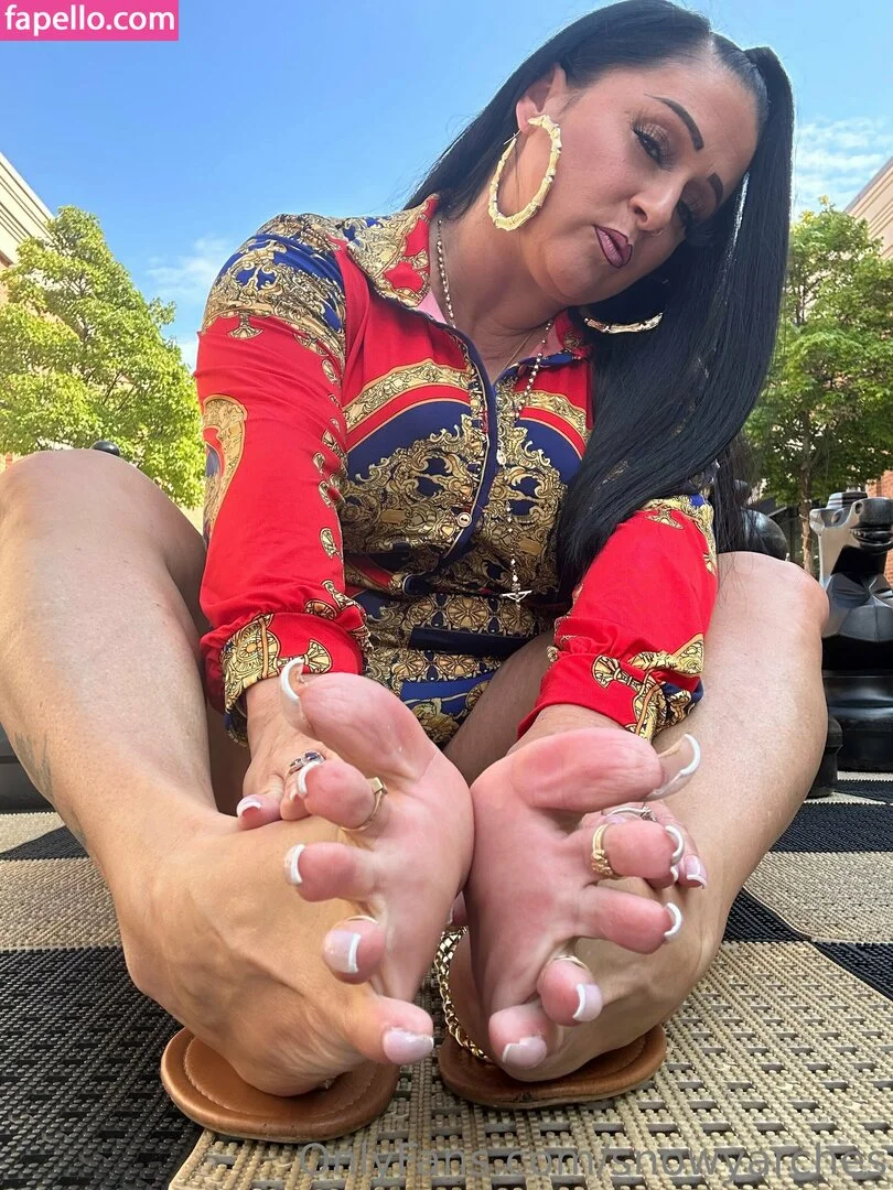 snowyarches Onlyfans Photo Gallery 