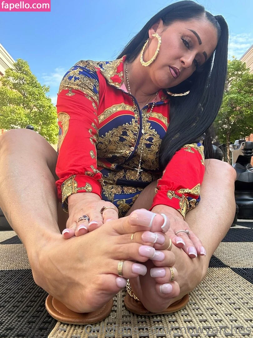 snowyarches Onlyfans Photo Gallery 