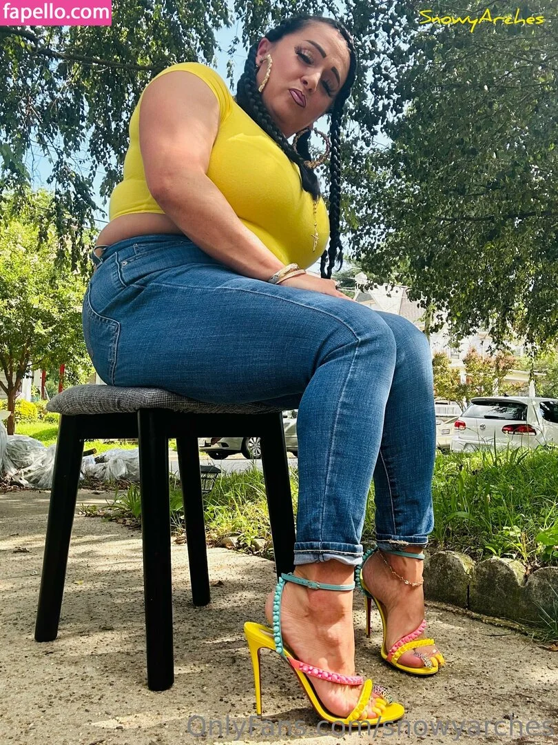 snowyarches Onlyfans Photo Gallery 