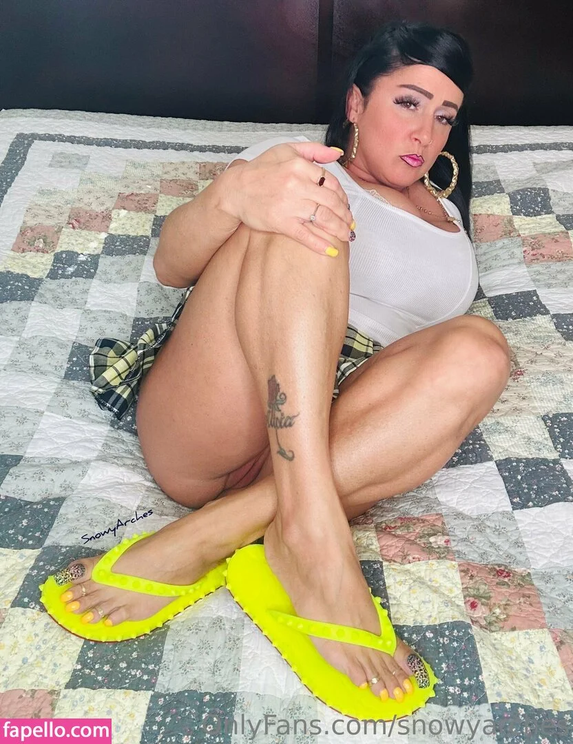 snowyarches Onlyfans Photo Gallery 