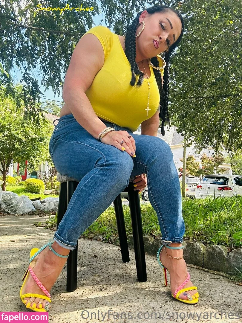 snowyarches Onlyfans Photo Gallery 