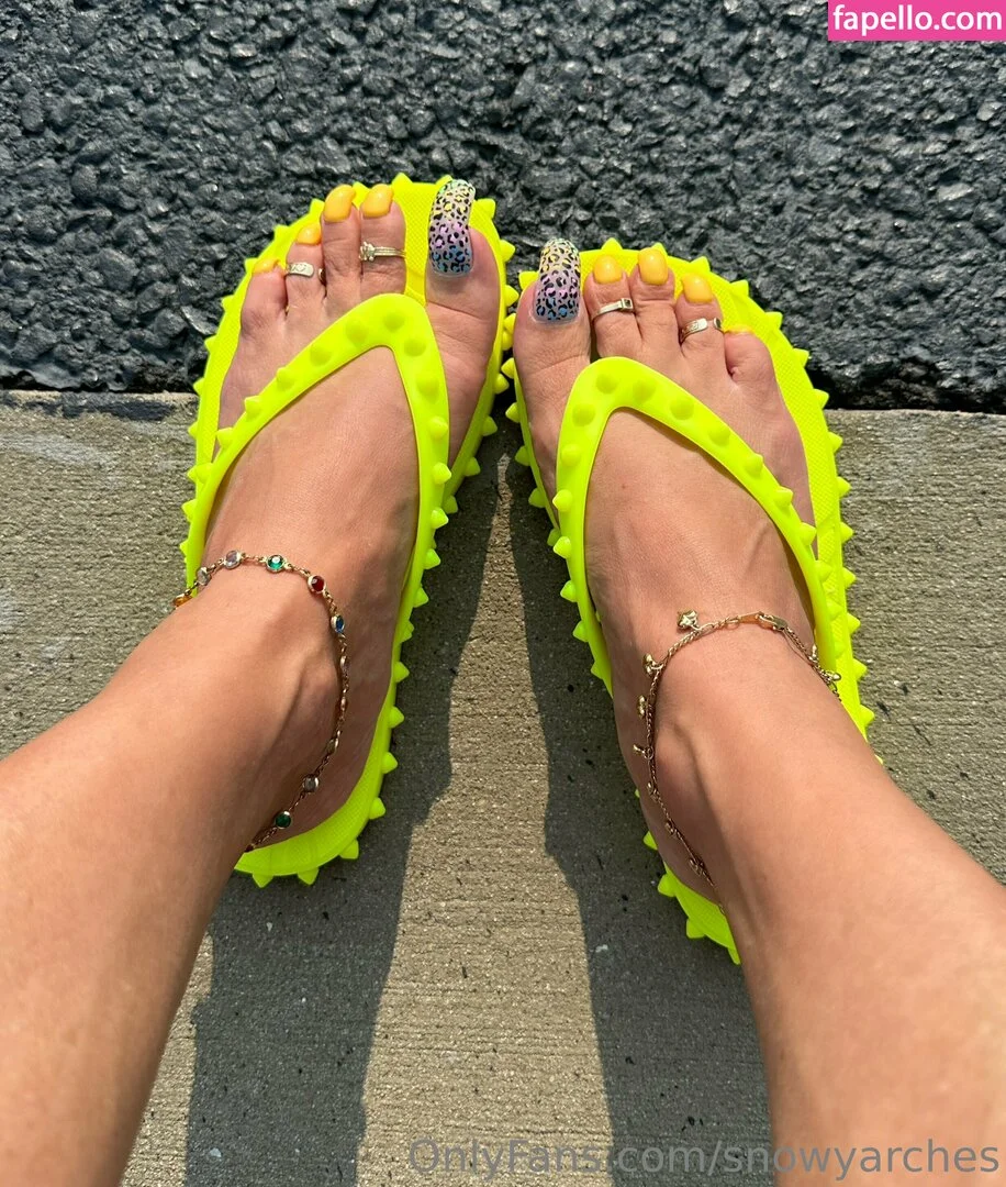 snowyarches Onlyfans Photo Gallery 