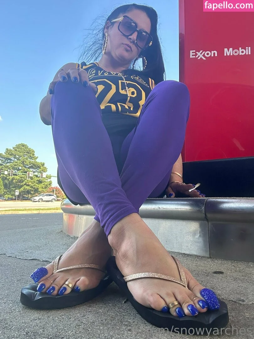 snowyarches Onlyfans Photo Gallery 