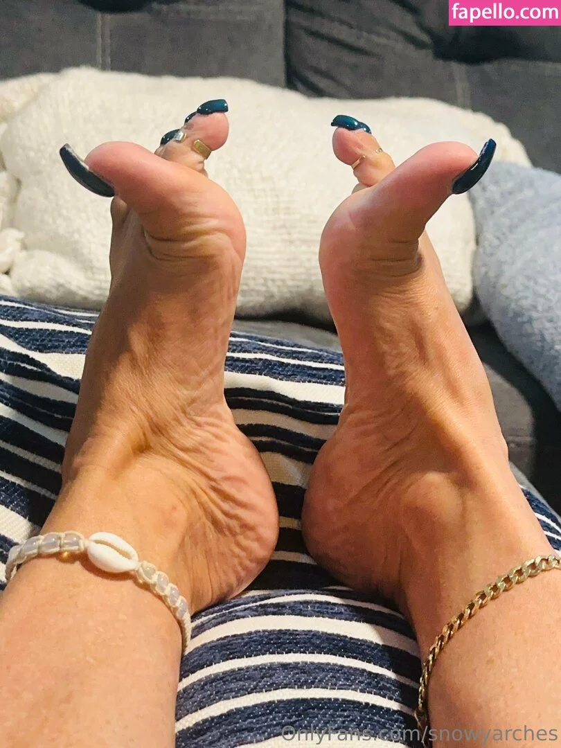 snowyarches Onlyfans Photo Gallery 