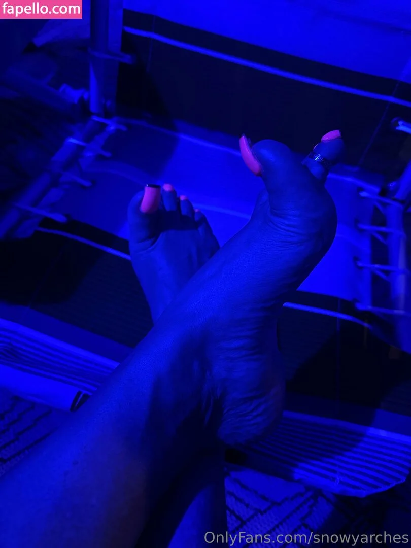 snowyarches Onlyfans Photo Gallery 