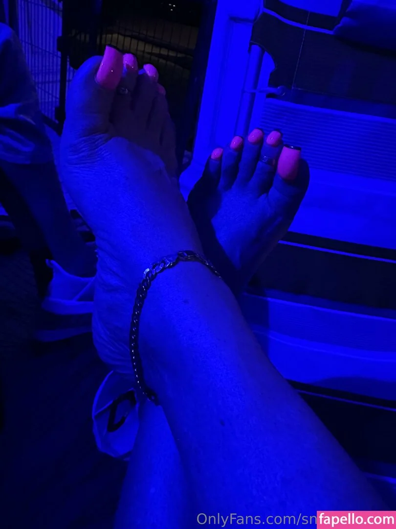 snowyarches Onlyfans Photo Gallery 