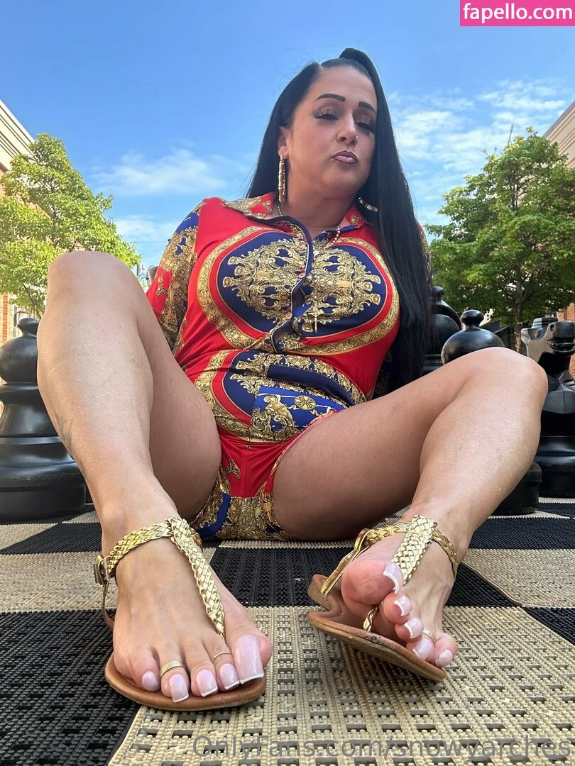 snowyarches Onlyfans Photo Gallery 