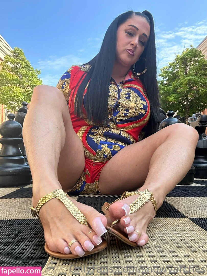 snowyarches Onlyfans Photo Gallery 