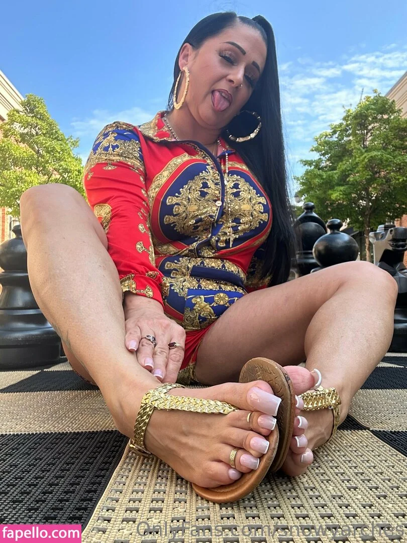 snowyarches Onlyfans Photo Gallery 