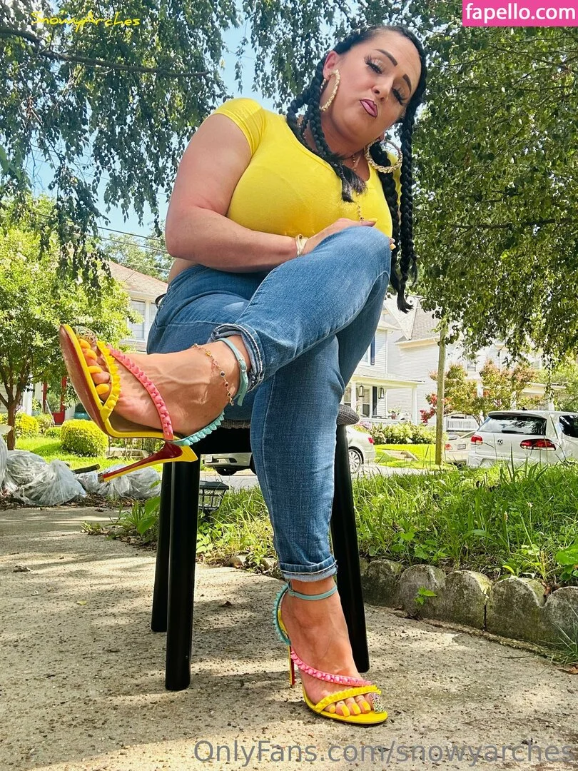 snowyarches Onlyfans Photo Gallery 