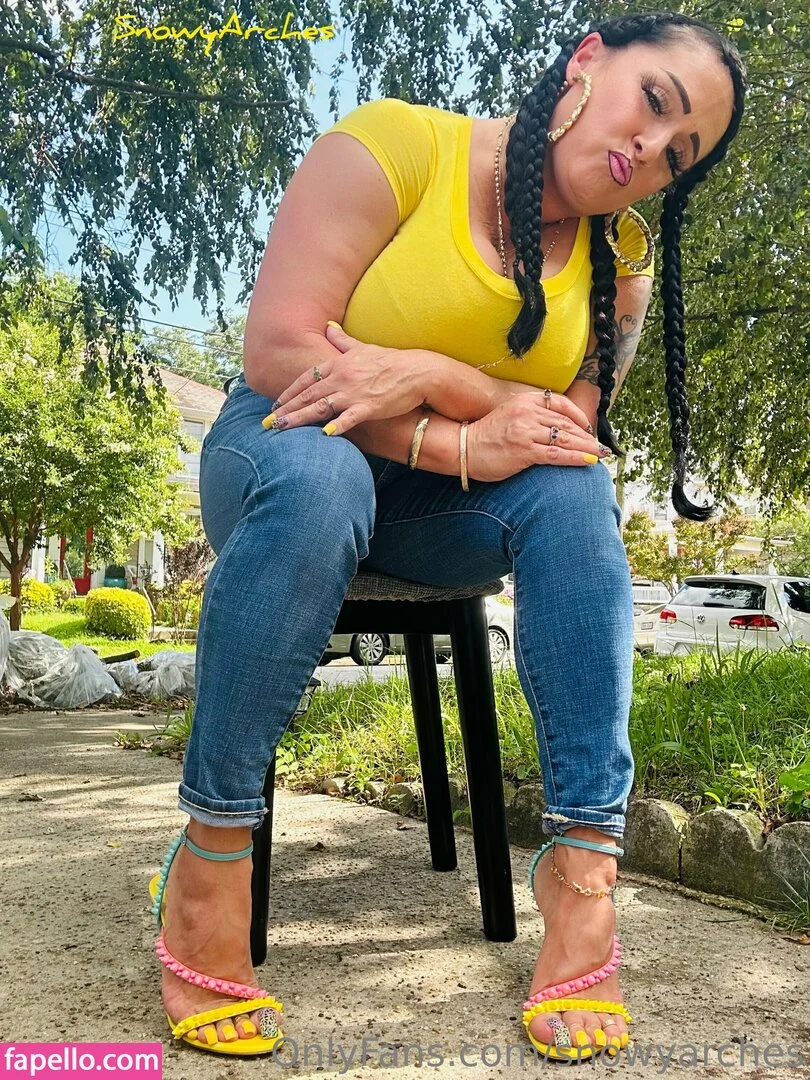 snowyarches Onlyfans Photo Gallery 