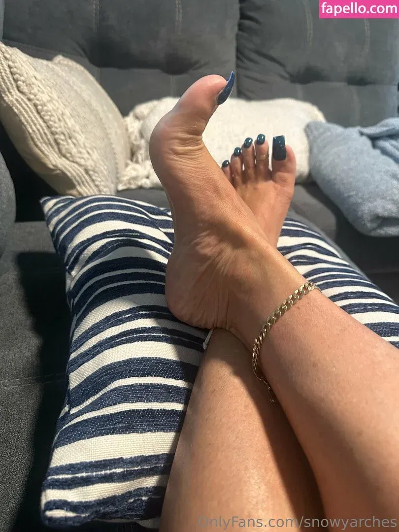 snowyarches Onlyfans Photo Gallery 