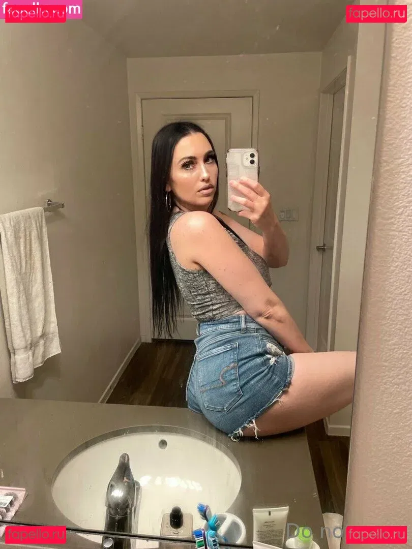 daniellelancaster Onlyfans Photo Gallery 