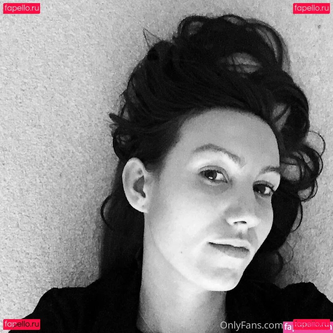 oliviacyd1 Onlyfans Photo Gallery 