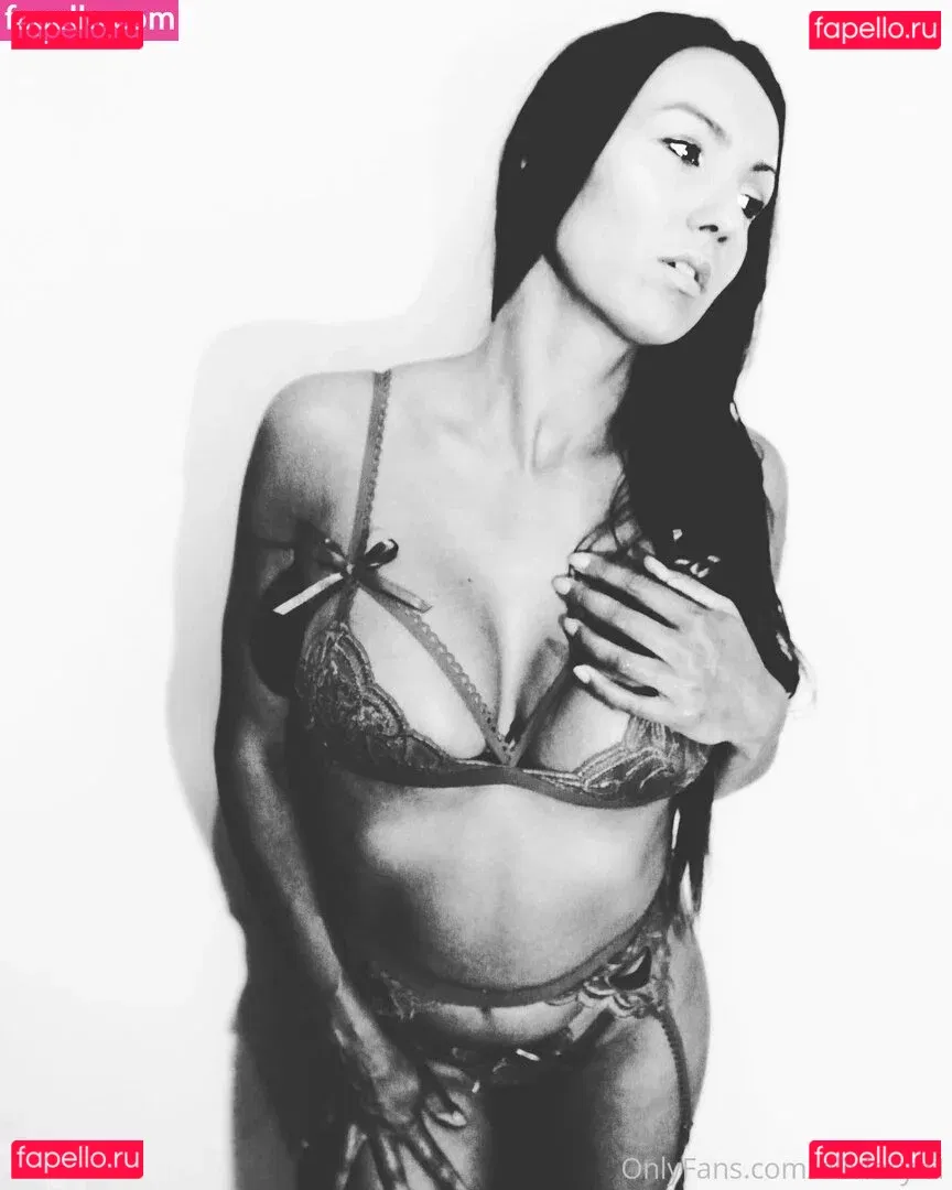 oliviacyd1 Onlyfans Photo Gallery 