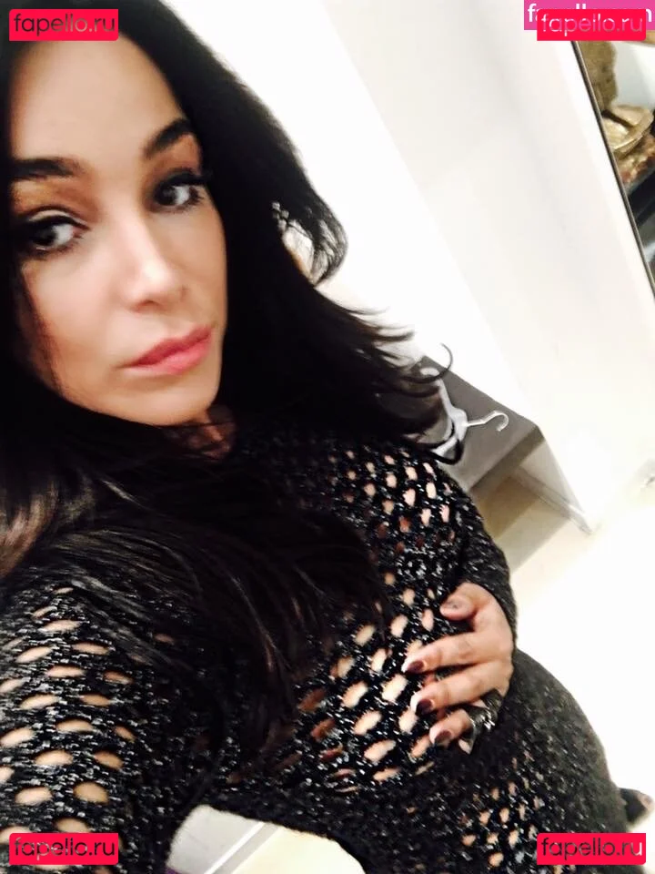 Petitey Onlyfans Photo Gallery 